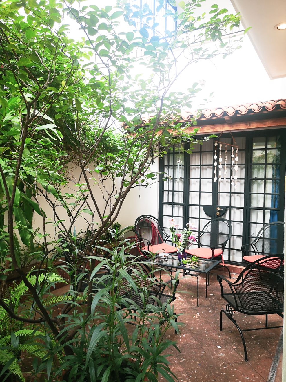 5ff62000bec4fb0022e3d98c_optimized_987_c987x1316-0x0