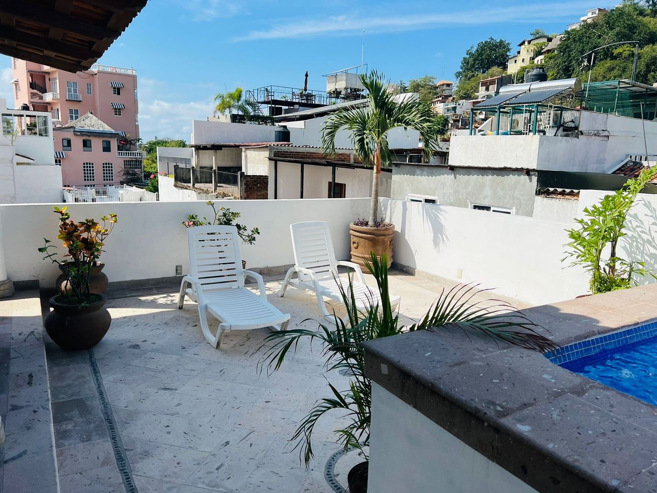 6605700eba4af8000ff29840_optimized_1316_c1316x987-0x0